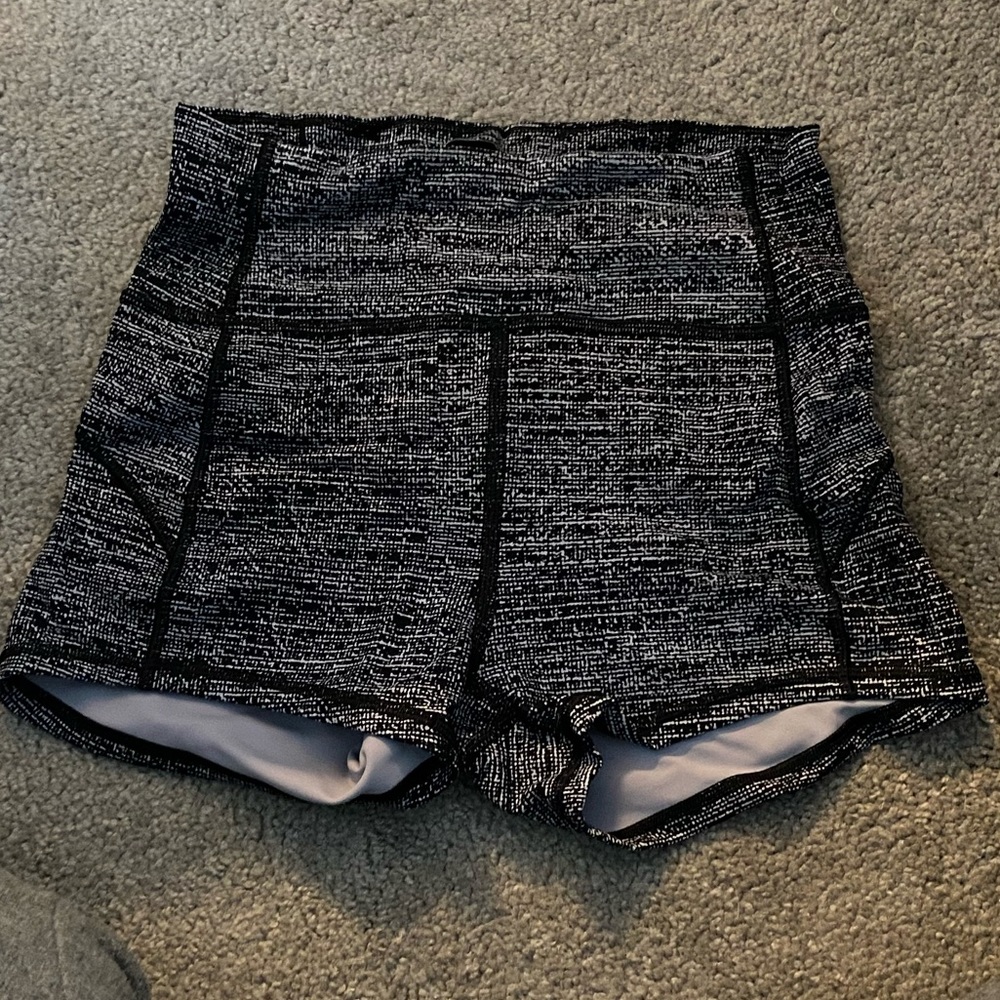 Lululemon In the movement high-rise short 2.5”